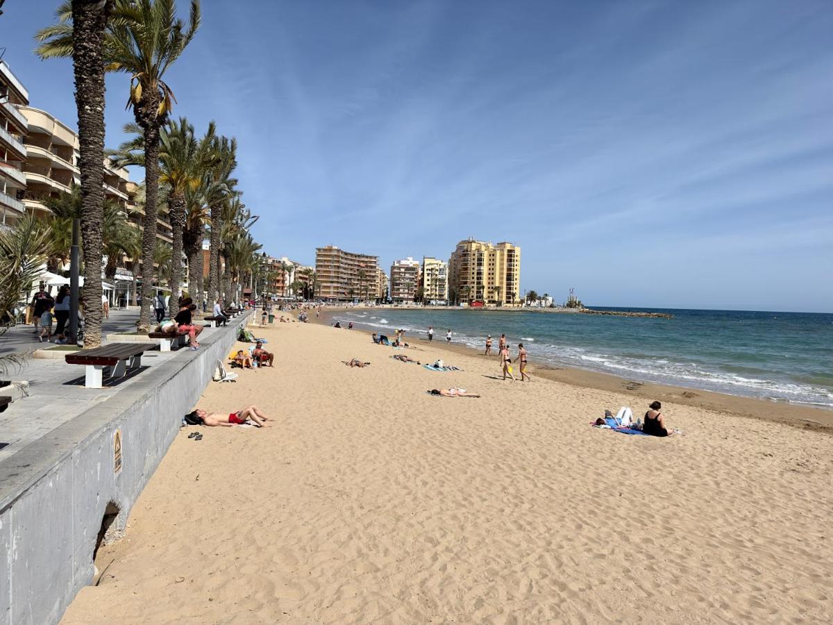 Amazing 3 Bedrooms Apartment With Pool Next To The Sea Torrevieja Exterior foto
