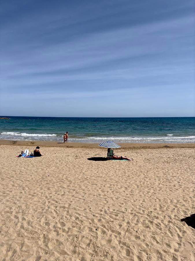 Amazing 3 Bedrooms Apartment With Pool Next To The Sea Torrevieja Exterior foto